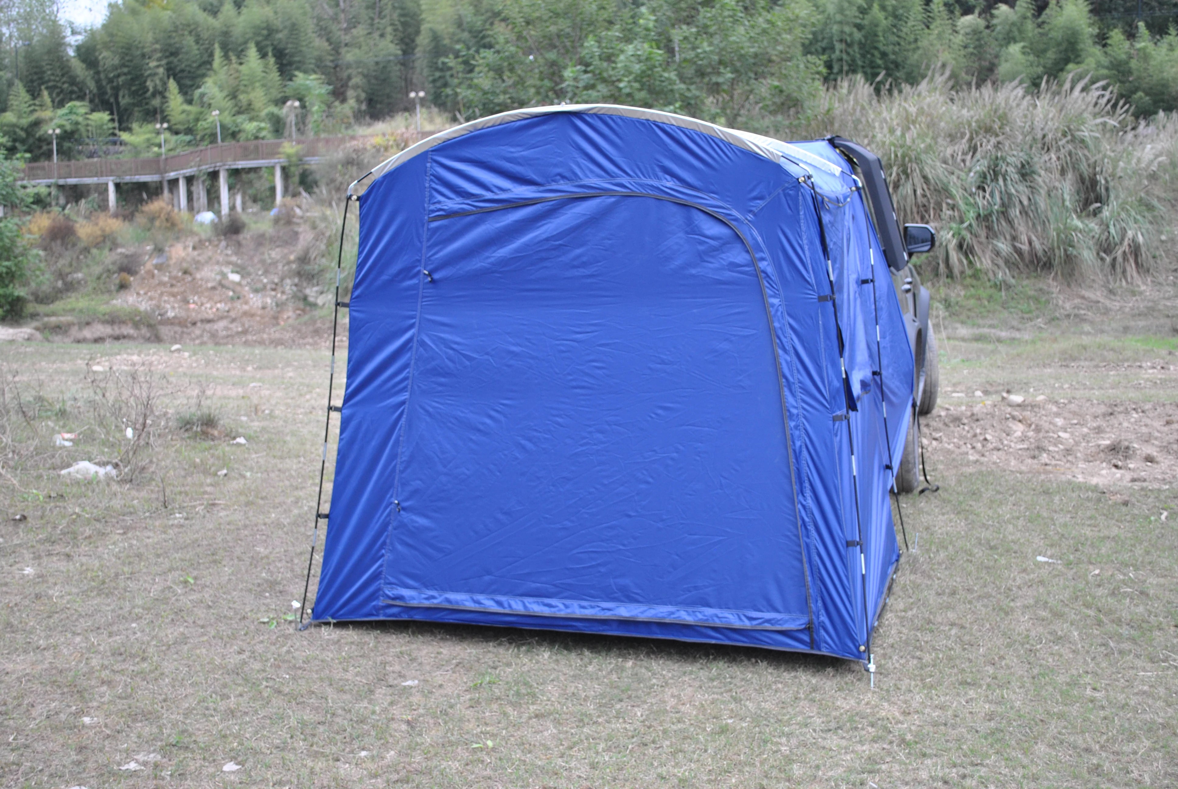 2-Person SUV Tailgate Tent Easy Setup Waterproof Outdoor Camping Van