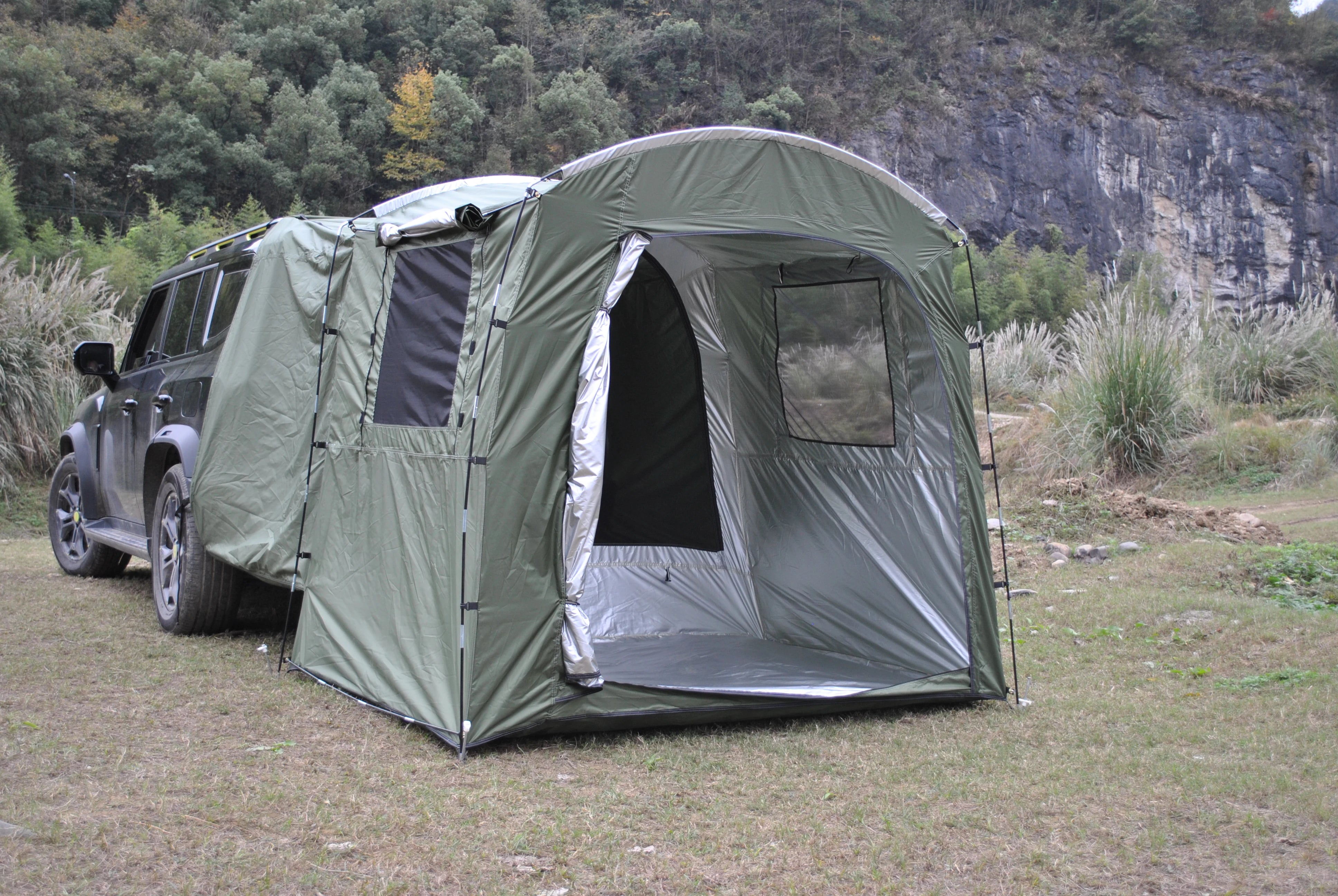 2-Person SUV Tailgate Tent Easy Setup Waterproof Outdoor Camping Van