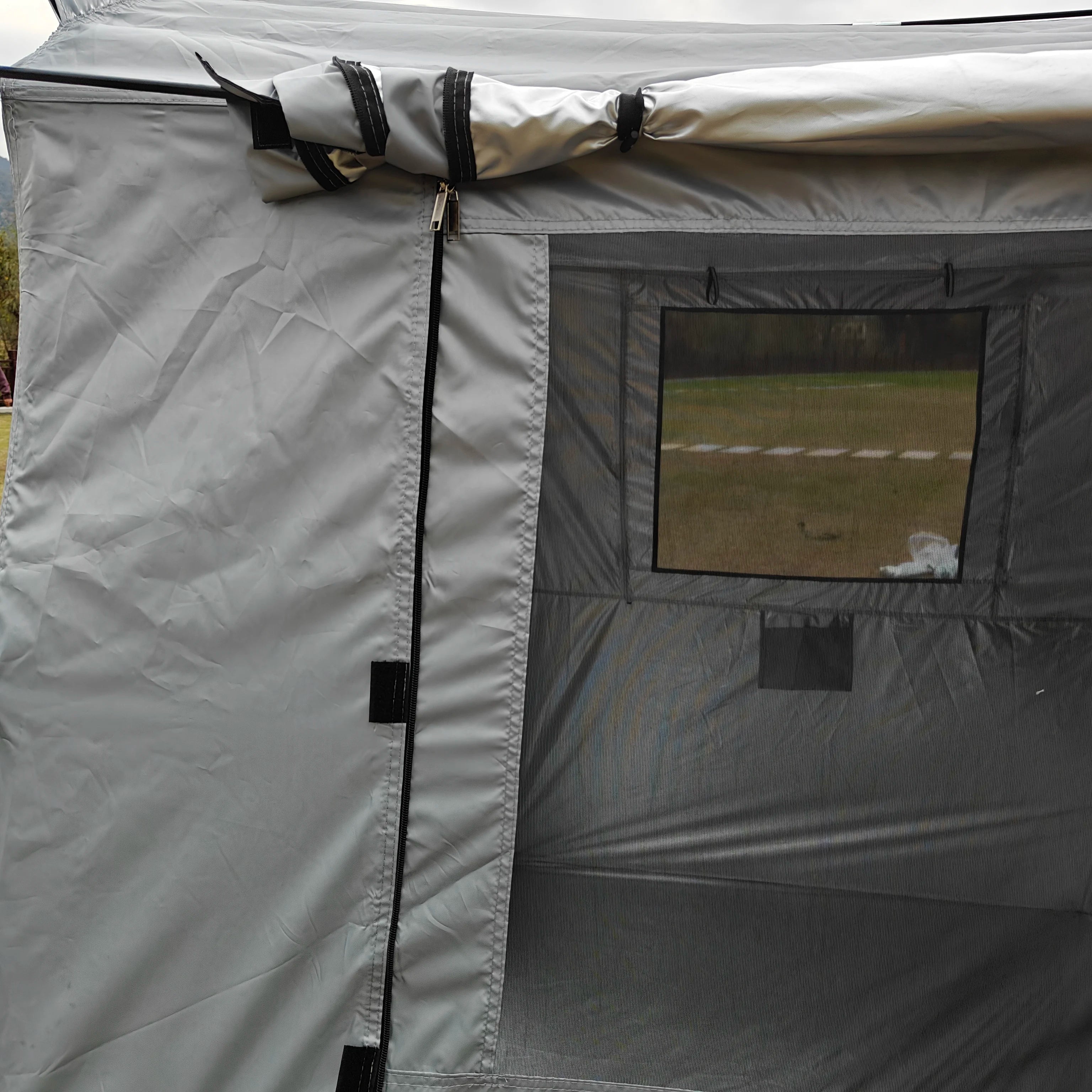 2-Person SUV Tailgate Tent Easy Setup Waterproof Outdoor Camping Van